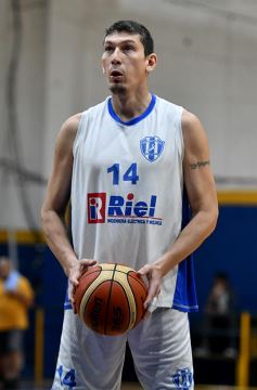 Foto de la galería: Festejo de Mitre ante Luz y Fuerza