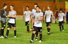 Foto de la galería: Crucero del Norte empató en cero con Defensores de Belgrano
