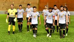 Foto de la galería: Crucero del Norte empató en cero con Defensores de Belgrano