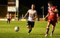 Foto de la galería: Crucero del Norte empató en cero con Defensores de Belgrano