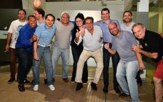 Foto de la galería: Las imágenes de un día intenso y emocionante: los misioneros en las urnas