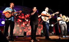 Foto de la galería: Las imágenes de un día intenso y emocionante: los misioneros en las urnas