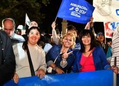 Foto de la galería: Las imágenes de un día intenso y emocionante: los misioneros en las urnas