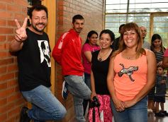 Foto de la galería: Las imágenes de un día intenso y emocionante: los misioneros en las urnas