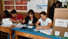 Foto de la galería: Las imágenes de un día intenso y emocionante: los misioneros en las urnas