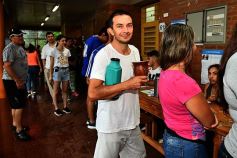 Foto de la galería: Las imágenes de un día intenso y emocionante: los misioneros en las urnas