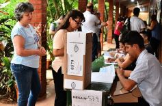 Foto de la galería: Las imágenes de un día intenso y emocionante: los misioneros en las urnas