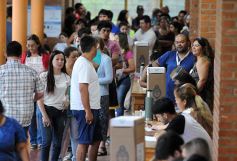 Foto de la galería: Las imágenes de un día intenso y emocionante: los misioneros en las urnas