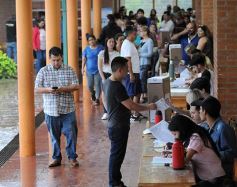 Foto de la galería: Las imágenes de un día intenso y emocionante: los misioneros en las urnas