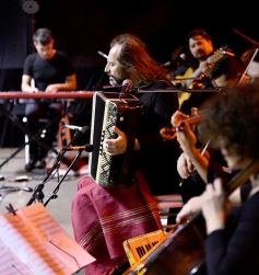 Foto de la galería: Un festival de lujo para inaugurar el mural más grande del mundo en Posadas