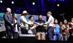 Foto de la galería: Un festival de lujo para inaugurar el mural más grande del mundo en Posadas