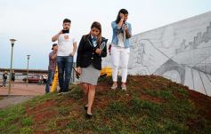 Foto de la galería: Un festival de lujo para inaugurar el mural más grande del mundo en Posadas