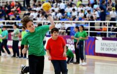 Foto de la galería: Los chicos del Colegio del Carmen mostraron sus destrezas en la Fiesta de la Educación Física