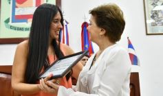 Foto de la galería: El Concejo reconoció la labor de distintos personajes e instituciones de Posadas, entre ellos al fotógrafo Sixto Fariña