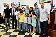 Foto de la galería: El Concejo reconoció la labor de distintos personajes e instituciones de Posadas, entre ellos al fotógrafo Sixto Fariña