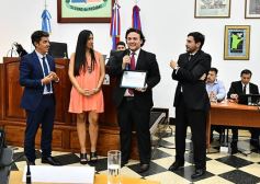 Foto de la galería: El Concejo reconoció la labor de distintos personajes e instituciones de Posadas, entre ellos al fotógrafo Sixto Fariña