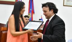 Foto de la galería: El Concejo reconoció la labor de distintos personajes e instituciones de Posadas, entre ellos al fotógrafo Sixto Fariña
