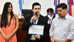 Foto de la galería: El Concejo reconoció la labor de distintos personajes e instituciones de Posadas, entre ellos al fotógrafo Sixto Fariña