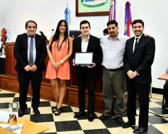 Foto de la galería: El Concejo reconoció la labor de distintos personajes e instituciones de Posadas, entre ellos al fotógrafo Sixto Fariña