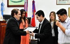 Foto de la galería: El Concejo reconoció la labor de distintos personajes e instituciones de Posadas, entre ellos al fotógrafo Sixto Fariña