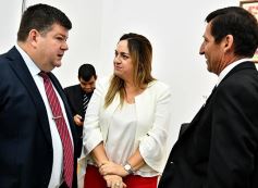 Foto de la galería: El Concejo reconoció la labor de distintos personajes e instituciones de Posadas, entre ellos al fotógrafo Sixto Fariña