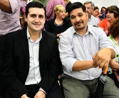 Foto de la galería: El Concejo reconoció la labor de distintos personajes e instituciones de Posadas, entre ellos al fotógrafo Sixto Fariña