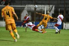 Foto de la galería: Liga Posadeña: Crucero dejó en el camino a Guaraní y está en semifinales