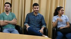 Foto de la galería: Entregaron becas de estudio a jóvenes de barrios de la EBY que cursan distintas carreras de la UNaM