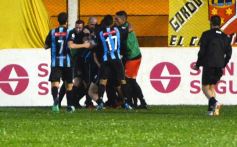 Foto de la galería: Crucero no pudo quebrar a Juventud en su casa