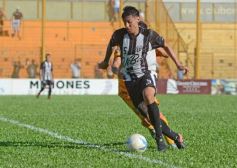 Foto de la galería: Atlético Posadas dio un paso importante hacia la final del Clausura