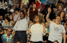 Foto de la galería: Primera noche del Festival de Oro: la protagonista fue la emoción