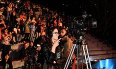 Foto de la galería: Vanessa Avellaneda, Pato García y María Ofelia,  dueños de la ovación en la segunda noche del Festival
