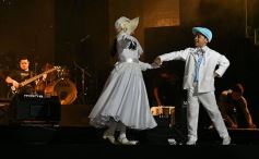Foto de la galería: Vanessa Avellaneda, Pato García y María Ofelia,  dueños de la ovación en la segunda noche del Festival