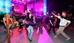 Foto de la galería: Vanessa Avellaneda, Pato García y María Ofelia,  dueños de la ovación en la segunda noche del Festival