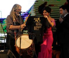 Foto de la galería: Vanessa Avellaneda, Pato García y María Ofelia,  dueños de la ovación en la segunda noche del Festival