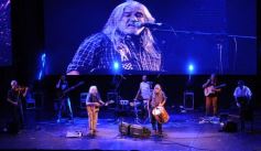 Foto de la galería: Vanessa Avellaneda, Pato García y María Ofelia,  dueños de la ovación en la segunda noche del Festival