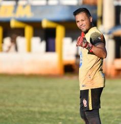 Foto de la galería: El Brete eliminó a Huracán y jugará una de las semifinales con Sporting