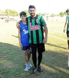 Foto de la galería: El Brete eliminó a Huracán y jugará una de las semifinales con Sporting