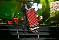 Foto de la galería: Tercera noche del Festival: Mensú de Oro para el gran Alcibiades Alarcón