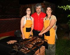 Foto de la galería: Arnaldo Santacruz celebró su cumple con todo: música y asado hasta el amanecer