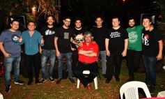 Foto de la galería: Arnaldo Santacruz celebró su cumple con todo: música y asado hasta el amanecer