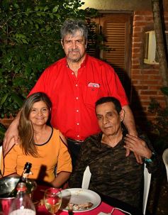 Foto de la galería: Arnaldo Santacruz celebró su cumple con todo: música y asado hasta el amanecer