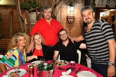 Foto de la galería: Arnaldo Santacruz celebró su cumple con todo: música y asado hasta el amanecer