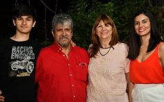 Foto de la galería: Arnaldo Santacruz celebró su cumple con todo: música y asado hasta el amanecer