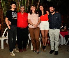Foto de la galería: Arnaldo Santacruz celebró su cumple con todo: música y asado hasta el amanecer
