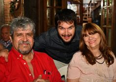 Foto de la galería: Arnaldo Santacruz celebró su cumple con todo: música y asado hasta el amanecer