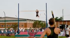 Foto de la galería: Es una realidad la pista de atletismo del Cepard en Posadas