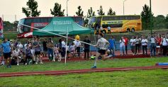 Foto de la galería: Es una realidad la pista de atletismo del Cepard en Posadas