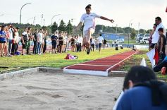 Foto de la galería: Es una realidad la pista de atletismo del Cepard en Posadas