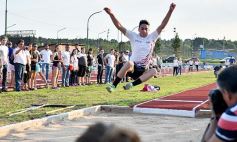 Foto de la galería: Es una realidad la pista de atletismo del Cepard en Posadas